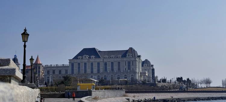 烟台蓝天宾馆(渔人码头景区店)图片