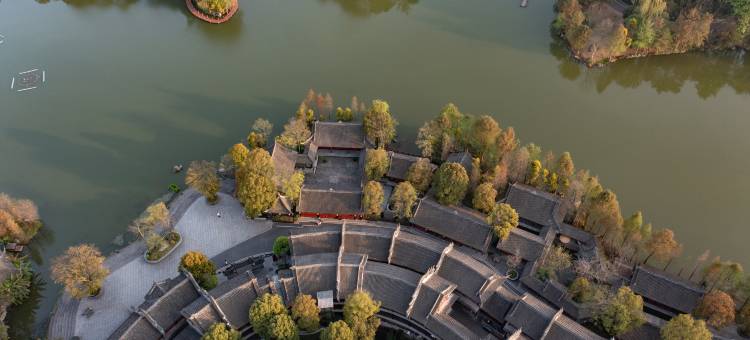 隐居璧山夜泊秀湖度假酒店(CBD秀湖公园店)图片