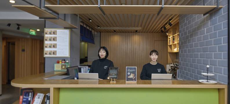 成都锦里武侯祠地铁站亚朵轻居酒店图片