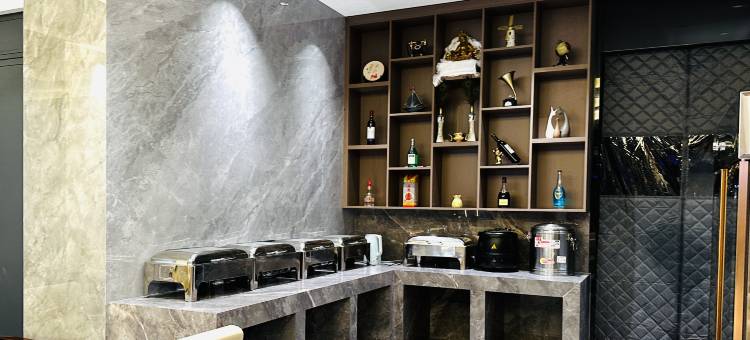 理塘神格玉宗大酒店图片