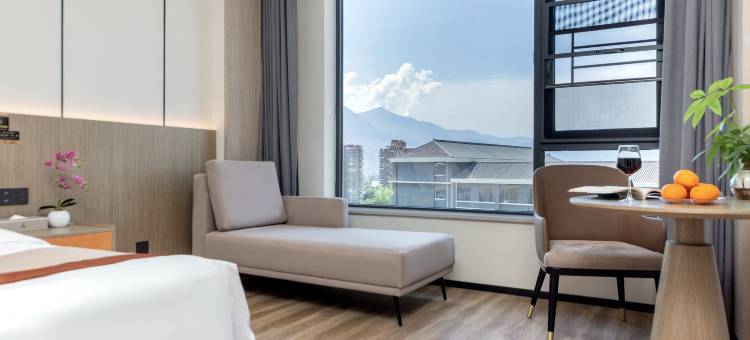 燕栖酒店(德昌高铁西站店)图片