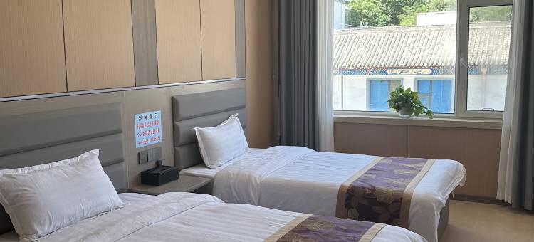 和政滴珠宾馆图片