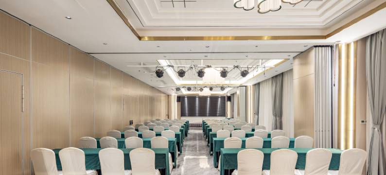 米德尔酒店(咸宁北站银泉大道店)图片