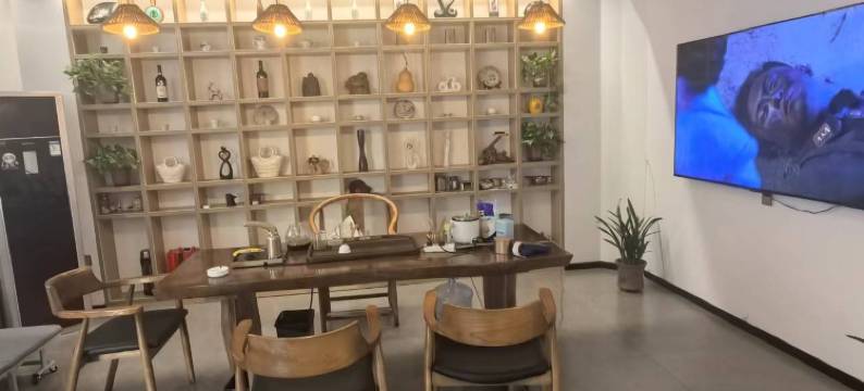 龙苑民宿(济水大街店)图片