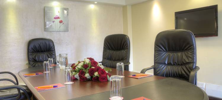 Heri Heights Hotel Apartments, SureStay Collection by BW图片