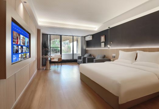 贵阳皇室别院酒店（黔灵山公园店）外景图