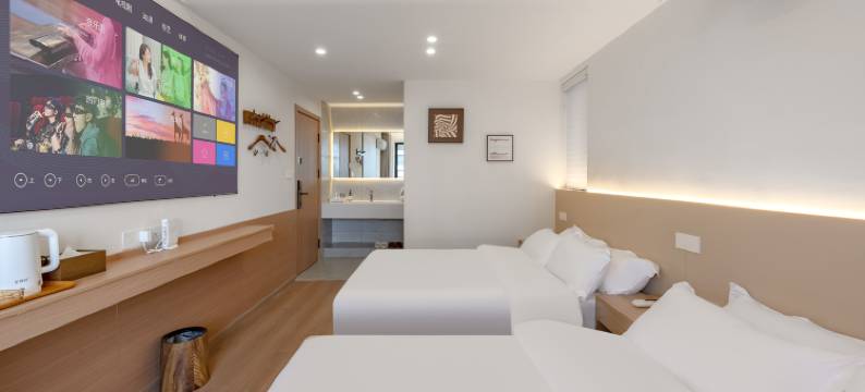 山屿江澜高空江景民宿(解放碑步行街洪崖洞店)图片