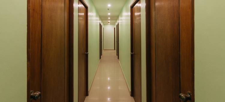 红多兹酒店近EDSA夏令营(RedDoorz near EDSA Camp Crame)图片