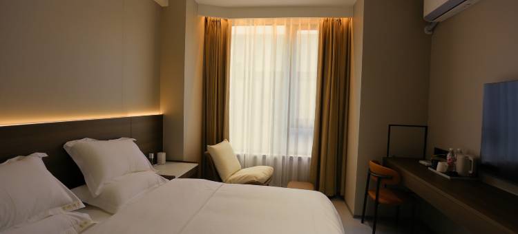 壹休·智能民宿(市行政中心地铁站店)图片