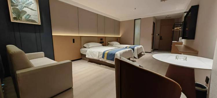 途客中国轻居酒店(济源中原国际商贸城火车站店)图片