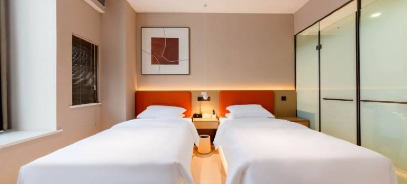 时致月格美宿(郑州大学地铁站正弘汇店)图片