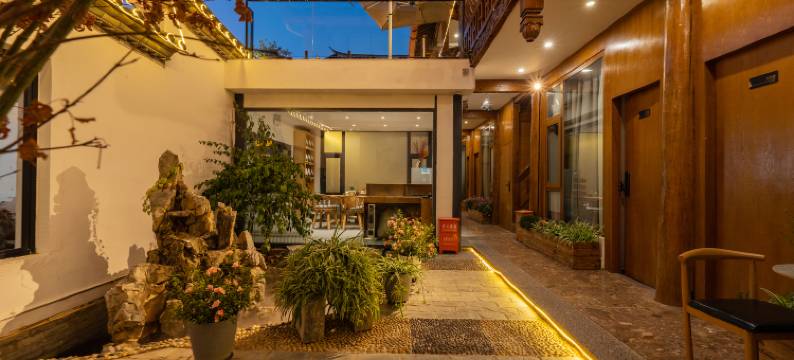 悦庭轻奢客栈(丽江古城店)图片