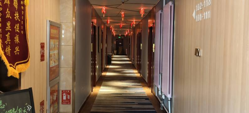 西宁柠萌酒店(城北吾悦广场沈那中学店)图片