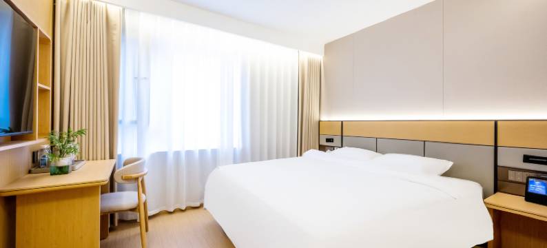 轻住酒店(青岛五四广场闽江路店)图片