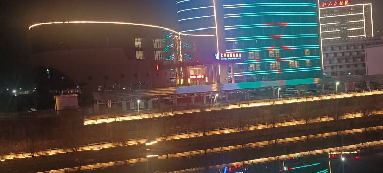 英山艾利圣国际酒店(人民医院温泉大道店)图片