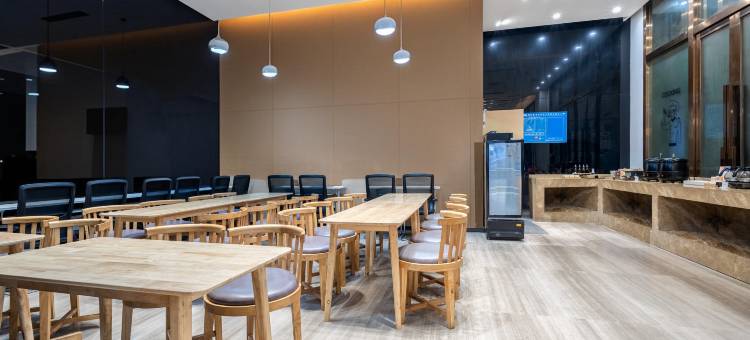 艺龙玺程国际酒店(南昌八一广场省电视台店)图片