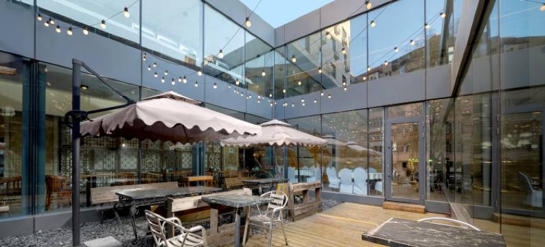 龙达瑞吉商务酒店(中央大街哈尔滨火车站店)图片