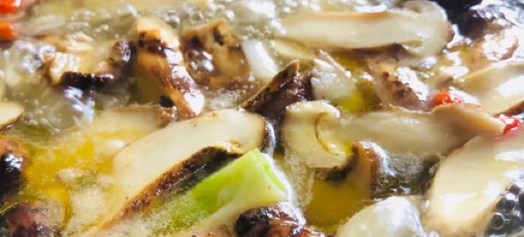 兰欧酒店(稻城滨河路店)图片