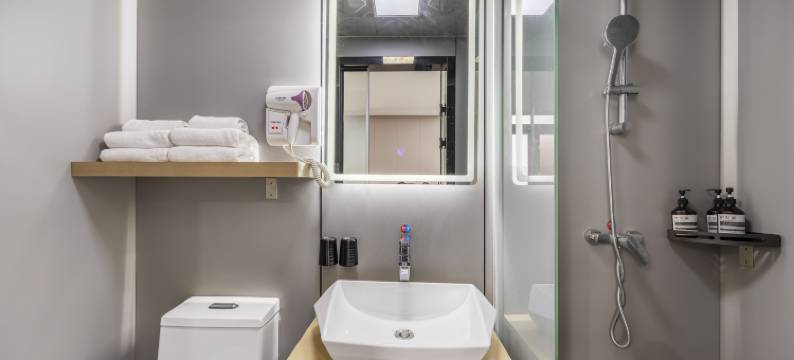 地平线电竞民宿(上海奉城老街店)图片