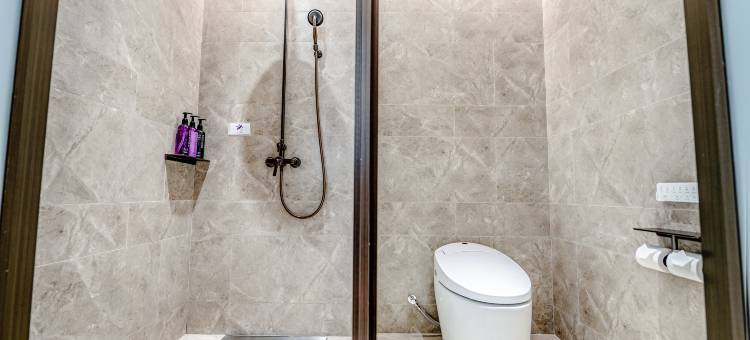 重庆解放碑中心美居酒店图片