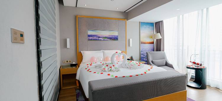 麗枫酒店(张家界市中心泊富广场店)图片