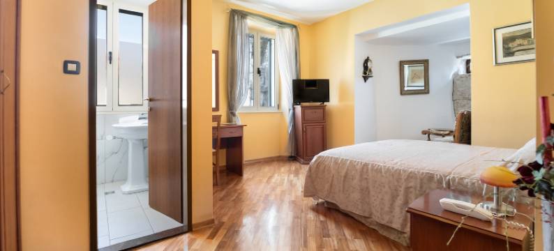 珀里斯提酒店(Hotel Peristil)图片