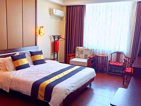 冠逸酒店(开原全民健身中心)