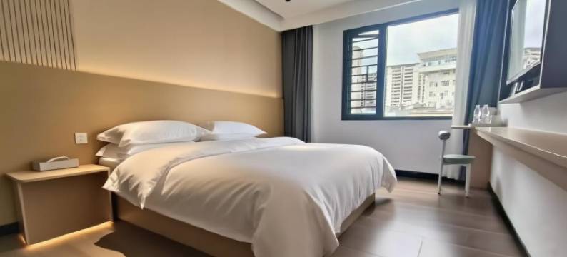 亚鑫酒店(广南县汽车客运站店)图片