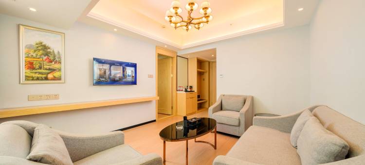 维也纳国际酒店(湛江保利原点广场渔人码头店)图片