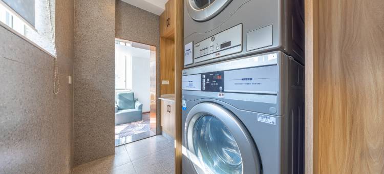 万信至格酒店(自贡彩灯公园店)图片