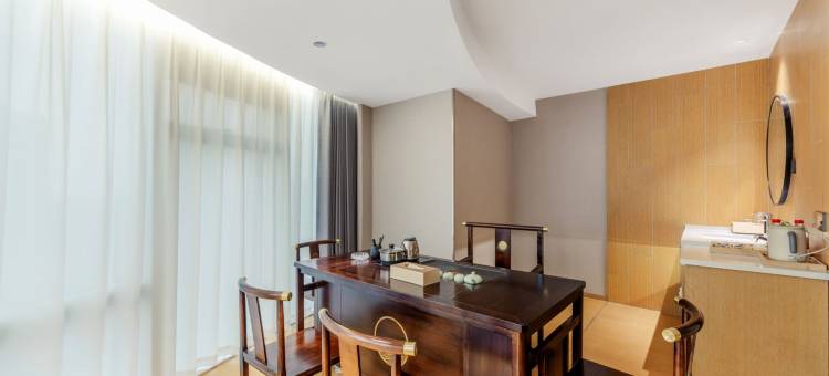 鸿途酒店(海陵坡子街凤城河景区店)图片