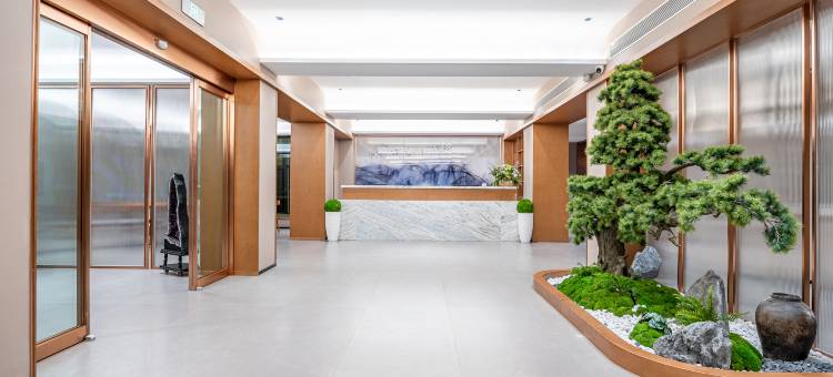 荣成成山头西霞口动物园丽呈睿轩酒店图片