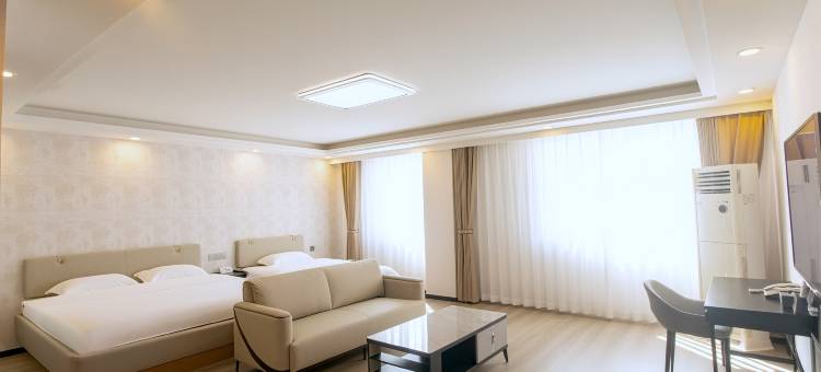 乾营大酒店(承德鹰手营子政府店)图片