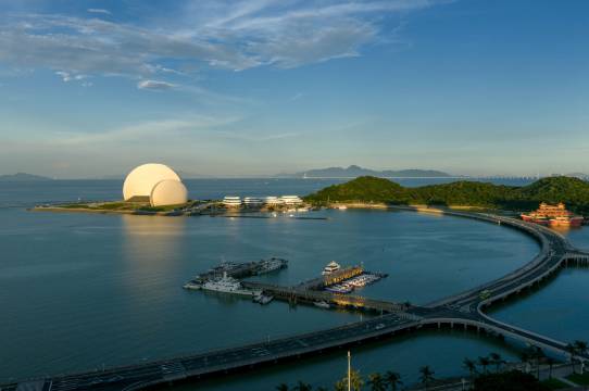 珠海情侣路日月贝大剧院·IHG洲际智选假日酒店图片