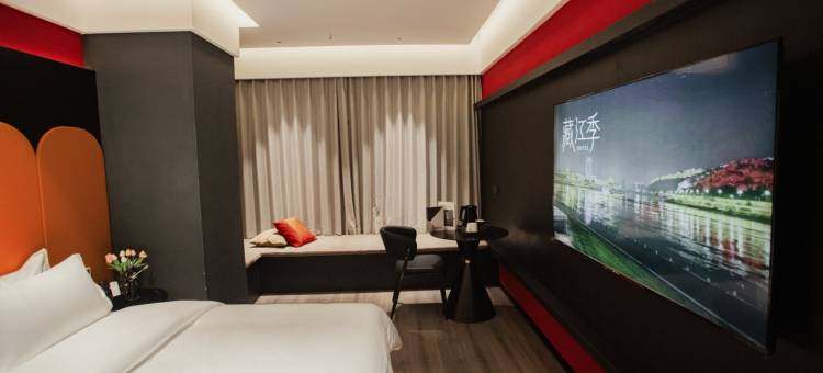 藏江季酒店(合江门广场冠英古街店)图片