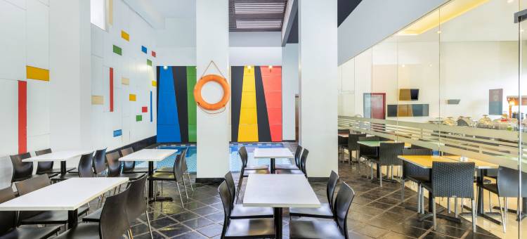 万隆牛仔裤街艾玛利斯酒店(Amaris Hotel Cihampelas Bandung)图片