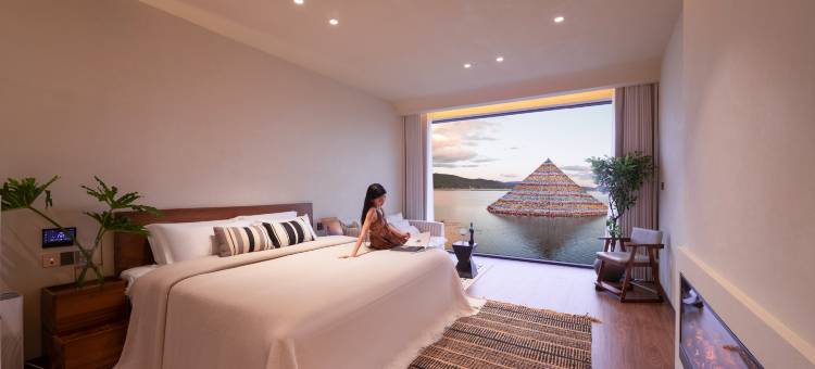 帛海云语丨山水之镜聆感森氧度假庄园Villa(纳帕海店)图片