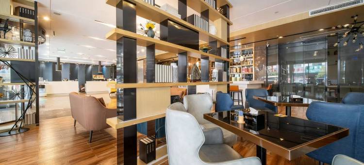 VES电竞酒店(贵港生活港高铁站店)图片