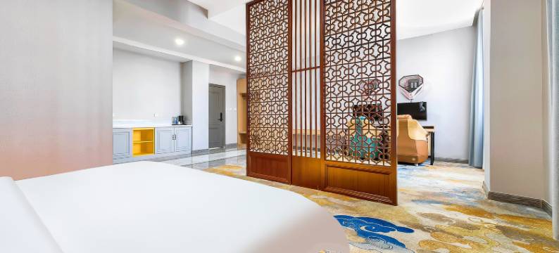 多伦美涞轻奢酒店图片