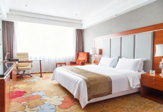 Lexue Business Hotel Hotel Overview