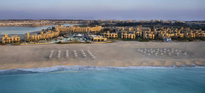 阿尔哈姆海滩索菲特度假酒店(Sofitel Al Hamra Beach Resort)图片