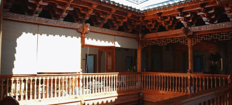 阳光民宿(杞麓湖湿地公园店)图片