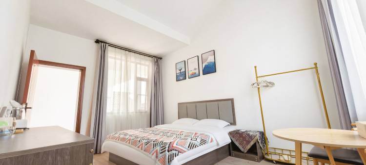 伴夏·花屿轻奢民宿(大理古城南门店)图片