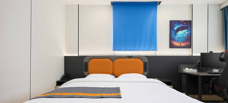 飓龙电竞酒店(宜春高安鹏泰百货店)图片