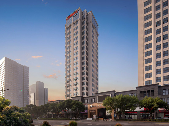 无锡东亭希尔顿欢朋酒店