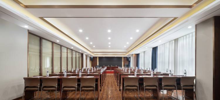 嘉枫酒店(天水高铁站盛达广场店)图片