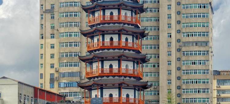 唯客影院酒店(八一广场师大南路地铁站店)图片