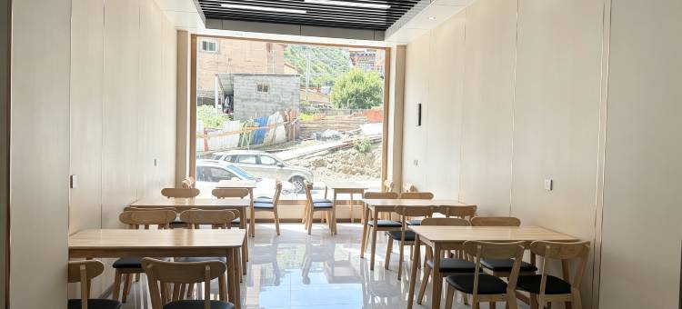 雅卓·酒店图片