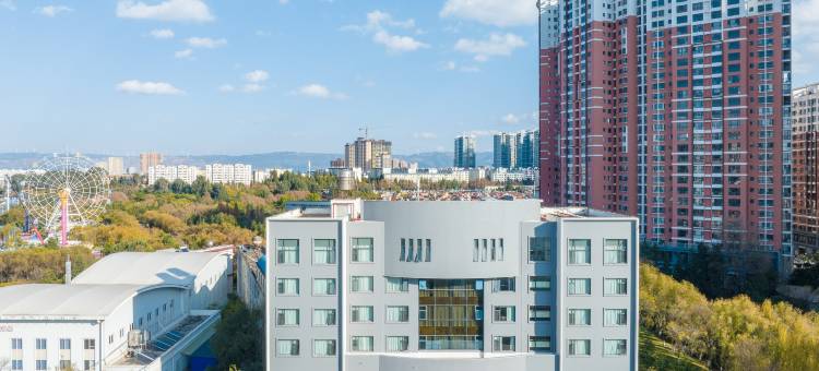 曲靖月伴湾酒店(麒麟区火车站店)图片