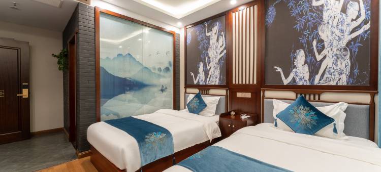 睿柏·云酒店(张家口怀来新东方广场店)图片